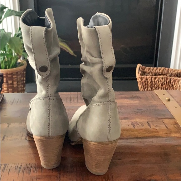 Aldo size 6 Grey suede boots - Picture 3 of 5